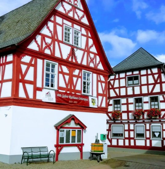 Rathaus von Osterspai | &copy; Dieter Enkirch