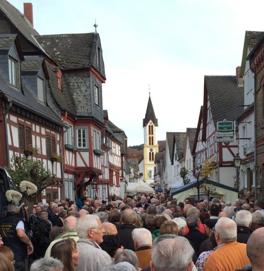 Martinimarkt in Osterspai | &copy; Guido Kreutzberg